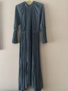 emmi atelier ギャザー ロングワンピースのサムネイル