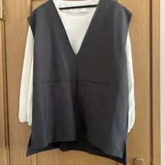 未使用タグ付き Vネックセットアップ グレーと白