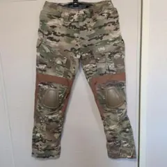 コンバットパンツ