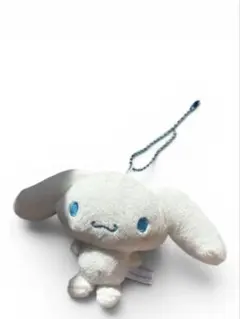 美品　公式　サンリオ　シナモロール キーホルダー　ぬいぐるみ マスコットのサムネイル