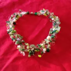 緑系ビーズのカジュアルネックレス