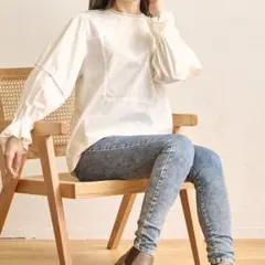 新品　parigot ホワイト フリル袖 長袖シャツ