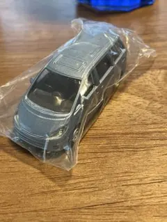 サントリー　ボス　愛車ミニカー　エスティマのサムネイル