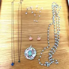 アクセサリー7点セット　ネックレス3種　イヤリング3種　ペンダントトップ1種