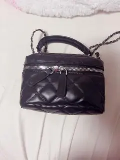 ブラックキルティングショルダーバッグ