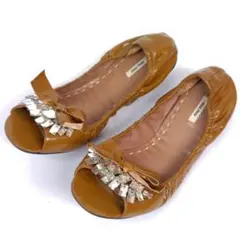 Item thumbnail for item 33e3f85c-260d-49d1-a7f4-9d954b655ac9