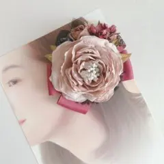 ドライなピンクの薔薇とコスモスのヘアクリップ　発表会　結婚式　イベント　入学式