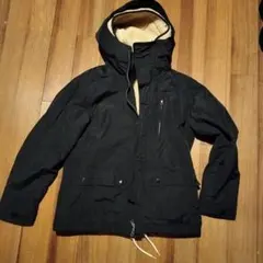 新品未使用！アーバンリサーチのフリースライニング マウンテンパーカ　L　ベスト