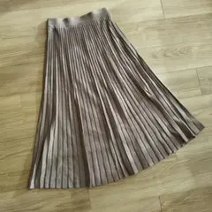 ナチュラルビューティーベーシック　シアープリーツスカート　グレージュ　サイズM