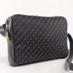 美品 ロエベ キャンバス ショルダーバッグ アナグラム モノグラム 総柄のサムネイル