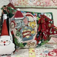 め*様 コロンとまーるいポーチ❣️飛び出すクリスマスツリー⭐️メリーボンボン&ハ