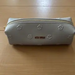 MARY QUANT ポーチ ライトグレー デイジー柄のサムネイル