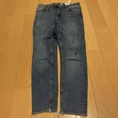 スキニーデニム ダークブルー フリンジ裾‼️早い者勝ちです‼️最終価格です‼️‼️