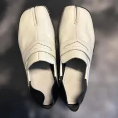 Maison Margiela Tabi 潰しても履けるローファー 37のサムネイル