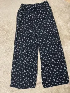 花柄ガウチョパンツ