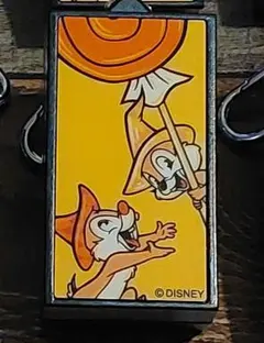 ディズニー ハロウィン シークレットキーチェーン　チップとデール
