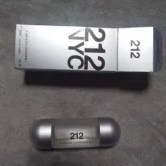 キャロライナヘレラ 212 オーデトワレ スプレータイプ 30ml 香水のサムネイル