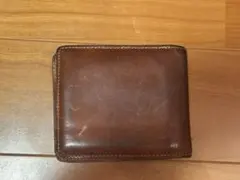 【味わい深いエイジング】無印良品 ヌメ革 二つ折り財布（植物タンニン鞣し）のサムネイル
