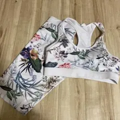 ボタニカル柄　ヨガウェア　スポーツウェア　上下セット　セットアップ　Mサイズ