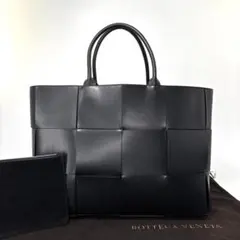 未使用 ボッテガヴェネタ アルコ イントレチャート ブラック トートバッグ