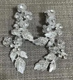 ブライダルアクセサリー（イヤリング）2種　お花、リボン　シルバー