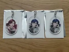 ローレン・イロアス　レオス・ヴィンセントネイルポリッシュ　キーホルダー