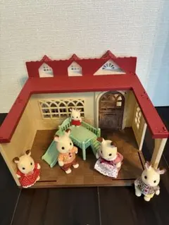 シルバニアファミリー きいちご林のお家　うさぎファミリーまとめ売り