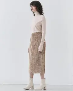 新品 BEIGE,ベイジ，KOCHIA ファージャカードIラインスカート 2のサムネイル