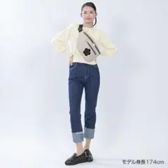 フロントポケットデイジーパッチ ボディバッグ（べージュ）マリー