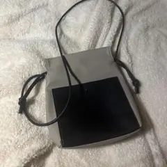 シューラルーショルダーバッグ