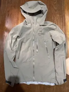 アークテリクスArc’teryx Beta SV distortionのサムネイル
