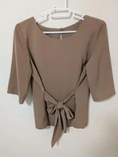 Natural beauty basic　ボートネック　ブラウス　　キャメル