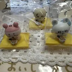 【新品•未開封】松屋 ちいかわ 鬼カレーフィギュア ラッコ モモンガ カニ