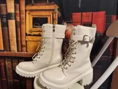 白ブーツ