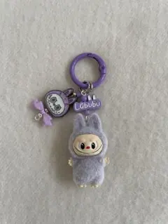 ラブブ　labubu シークレット　ストラップキーホルダー　ストラップ　パープル