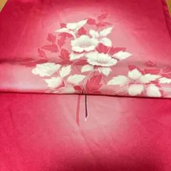 正絹　着物はぎれ　韓紅色訪問着　118センチ
