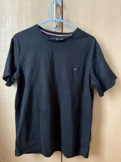 TOMMY HILFIGER 黒 Tシャツ L