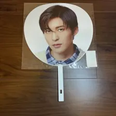 Snow Man LIVE TOUR 2022 うちわ 目黒蓮