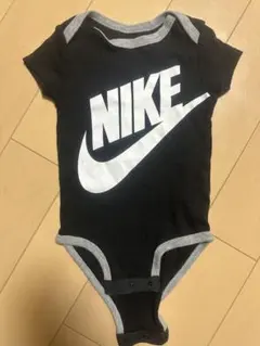 NIKE ベビー ロンパース 6〜12month（白は0~6month）のサムネイル