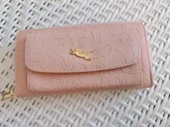 猫柄 型押し 長財布 ピンクベージュ ゴールドチャーム付き