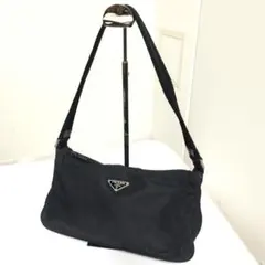 美品☆ プラダ ショルダーバッグ ハーフムーン フラップ 肩掛け レザー 