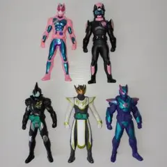仮面ライダー モーションリヴァイヴ 響鬼シリーズ 4体セット！ - メルカリ