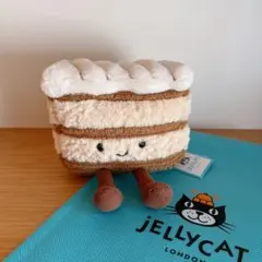 匿名配送】Jellycat ミルフィーユ ケーキ ジェリーキャット - メルカリ