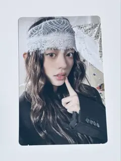 ILLIT bomb トレカ US B&N