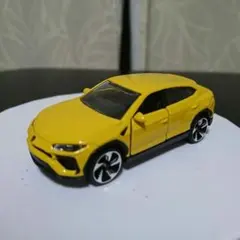 マジョレット ランボルギーニ ウルス トミカのサムネイル