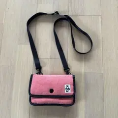 未使用　CHUMS チャムス アウトドアポーチ　サコッシュ　ピンク斜めがけバッグ