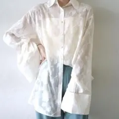 Lumierシアーフラワージャガードオーバーシャツ+カップキャミソールのサムネイル