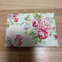 Cath Kidston ティッシュケース　花柄のサムネイル