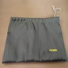 【新品未使用】FENDI 巾着袋 保存袋 ブラックのサムネイル