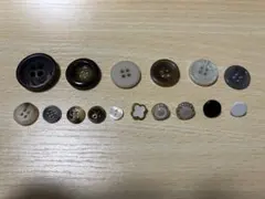 多様なデザインのボタン16個セット